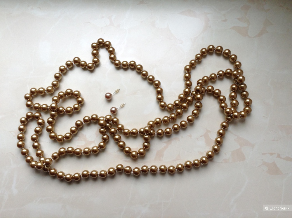 Комплект из бус и серег-пусет  из искусственного жемчуга