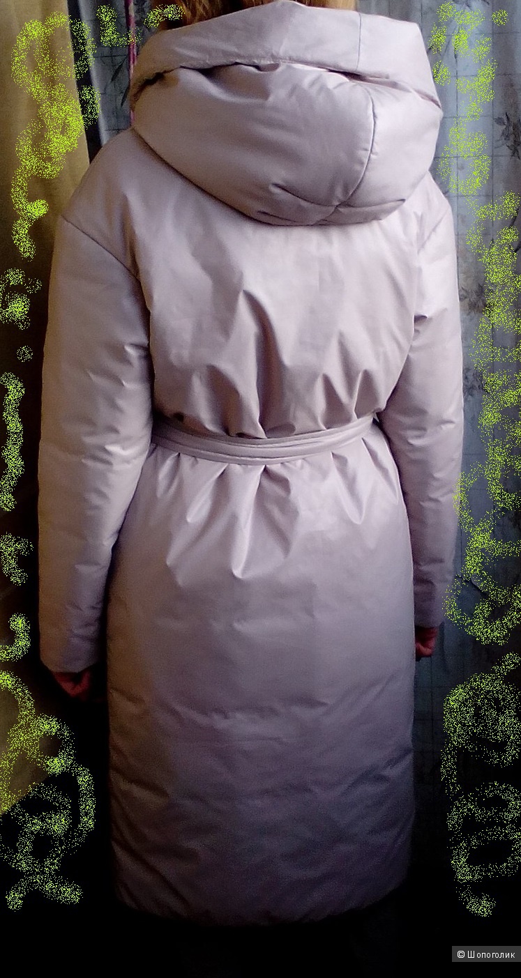Пуховик NONAME 42,42-44,44 размер