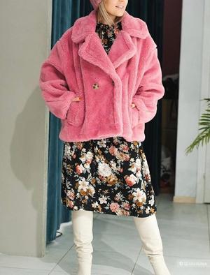 Шубу MAX MARA  размер S-M