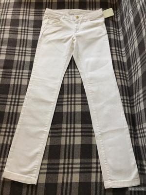 Брюки (джинсы)  Zara  для девочки 11-12 лет на рост 152