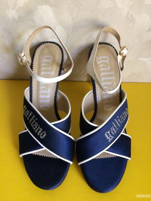 Босоножки Galliano 37-37,5