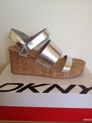 Босоножки DKNY, размер 9,5, на 40-41