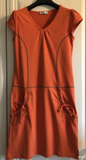 Трикотажное платье марки CoCoon, размер S