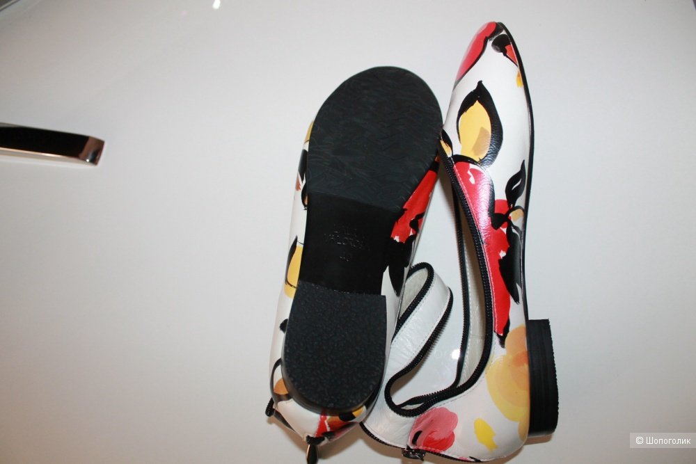 Кожаные туфли  LAURA VALOROSA, размер 40 на 38 - 39