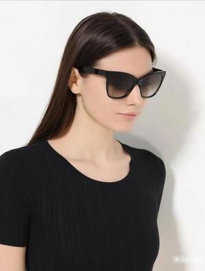 Солнцезащитные очки Max Mara