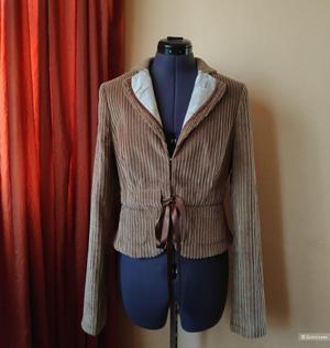 Пиджак ROBERTO CAVALLI. Маркировка 44 IT/ 38 EUR/ 40 F/ 10 USA.