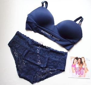Комплект Victoria's Secret бралетт с Push-up и трусики, размер М