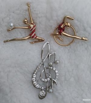 Тематические брошки no name