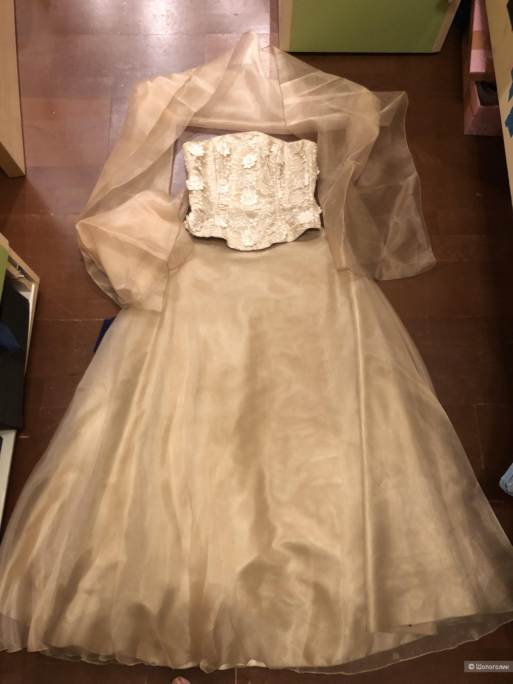 Шелковое платье Nicole 36 размер