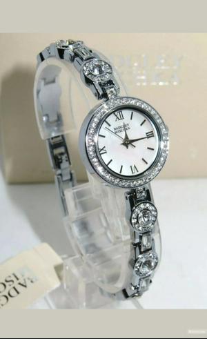 Часы Badgley Mischka