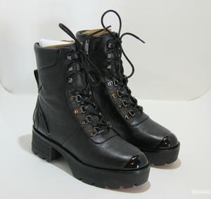 Ботинки Michael Kors размер US 8 на 38/38.5