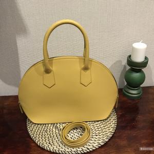 Сумка кожаная Bata