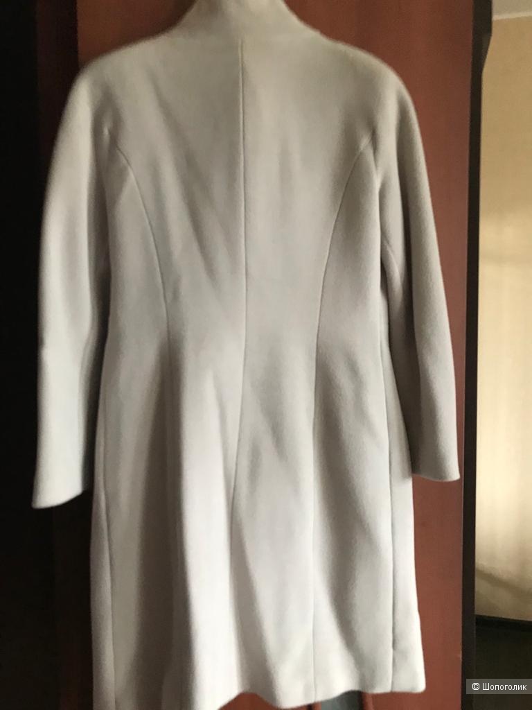 Демисезонное пальто kroyyork светло-серый р-р 46-48  вместе со снудом