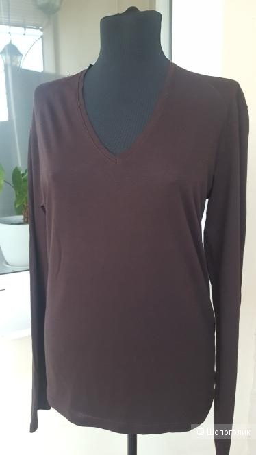 Джемпер UNITED COLOR OF BENETTON.  Размер 46-48