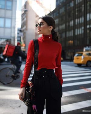 Шерстяная водолазка uniqlo, размер xs/s