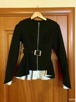 Костюм Пиджак и юбка 40-42  elisabetta franchi