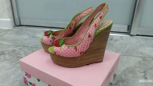 Босоножки CeCe L'amour 7US