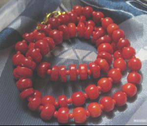 Бусы коралловые. Длина 48 см.