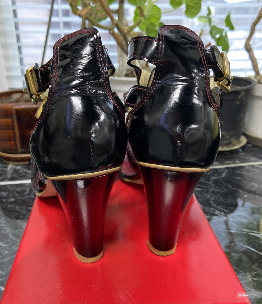 Босоножки от vicino, 38 размер