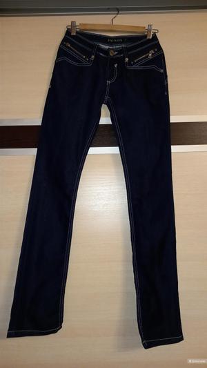 Джинсы Prada 40-42 размер
