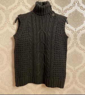 Жилет свитер Hugo Boss размер 46-48