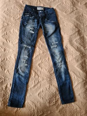 Джинсы Bershka рос. 40-42