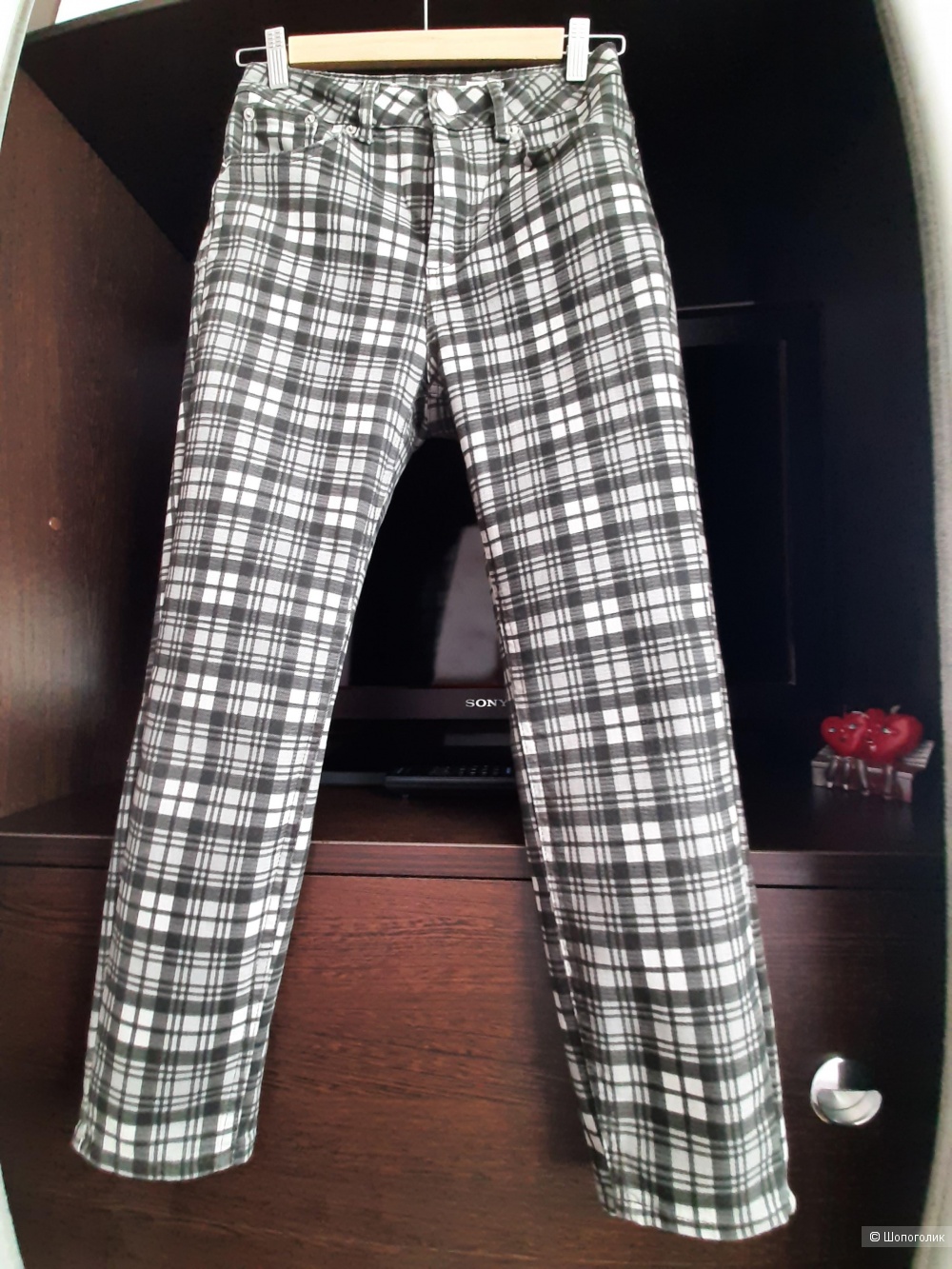 Монохромные узкие джинсы в клетку ASOS DESIGN Petite Farleigh, 26" x 28"