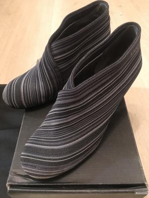 Ботильоны фирмы United Nude размер 40(39)