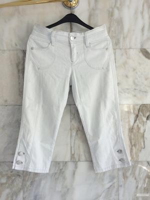 Капри Apriori, 46-48 рр