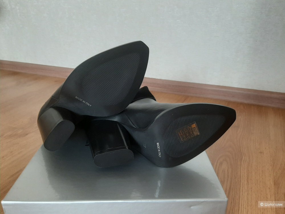 Сапоги кожаные Divine follie, размер 36-37
