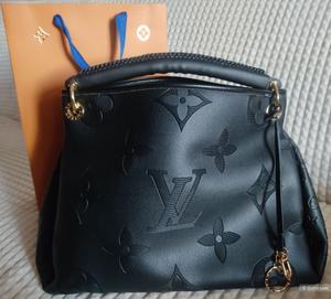 Cумка тоут Lоuis Vuitton Artsy