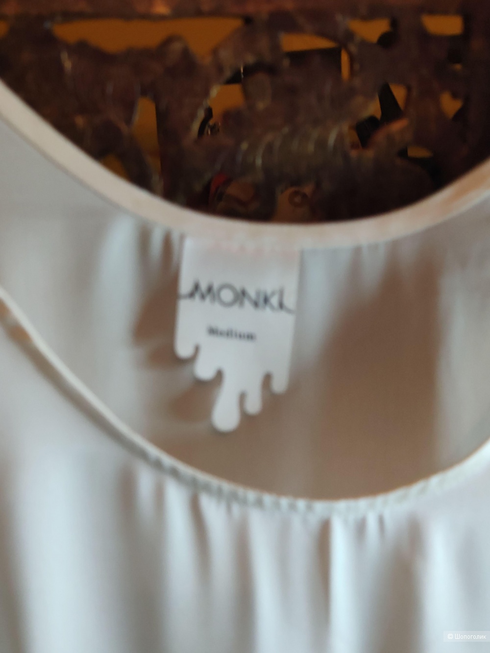 Топ Monki в размере М.
