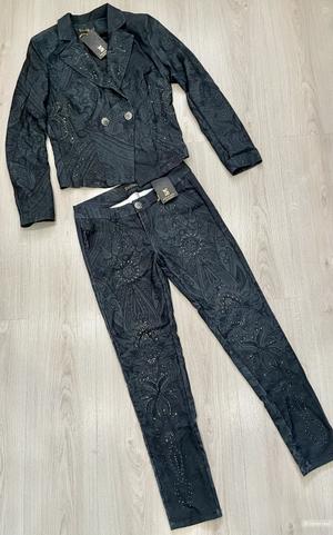 Костюм брючный Nice 42