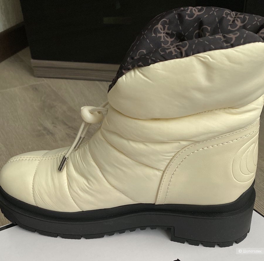 Ботинки Guess размер 39