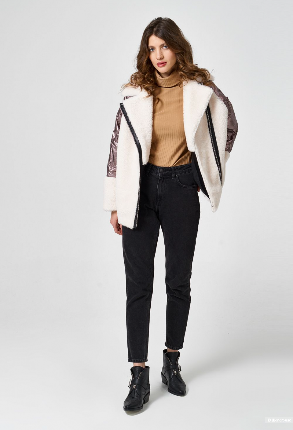 Куртка с отделкой натуральной овечьей шерстью "Снежная королева"