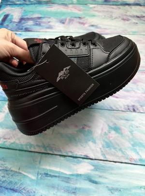 Женские кроссовки Baas р.36-41