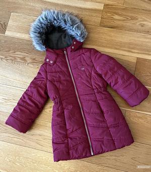 Пуховик пальто Calvin Klein на 3-4 года.