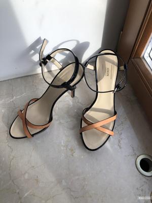 Босоножки Giorgio Armani 38,5