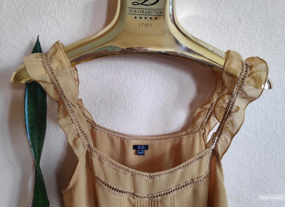 Топ OVS. Маркировка 40 EUR/ 44 IT.