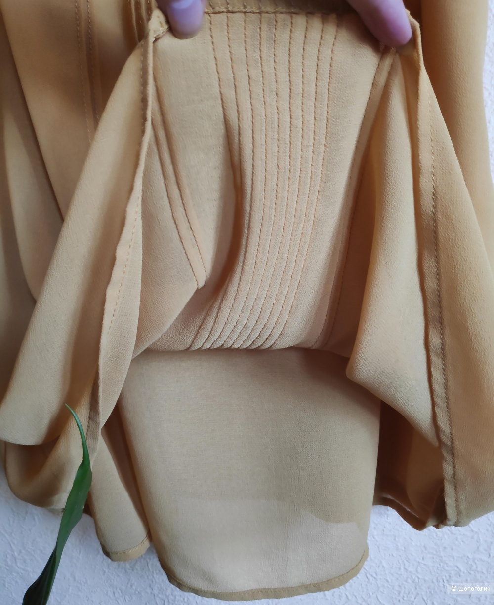 Топ OVS. Маркировка 40 EUR/ 44 IT.