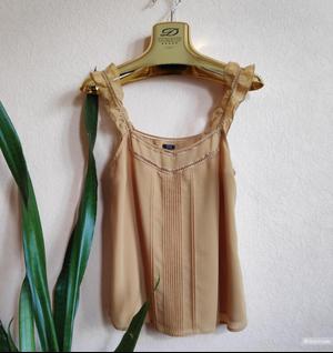 Топ OVS. Маркировка 40 EUR/ 44 IT.