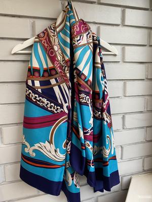 Платок в стиле Hermes 134*134