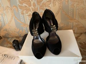 Туфли Casadei размер 37.5