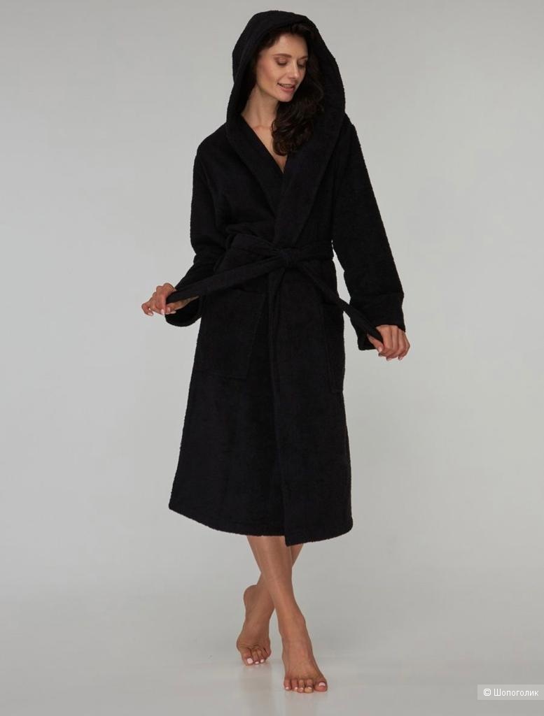 Халат женский махровый с капюшоном. Размер
