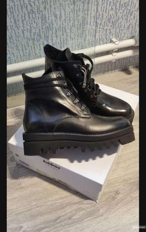 Ботинки женские baldinini 39р