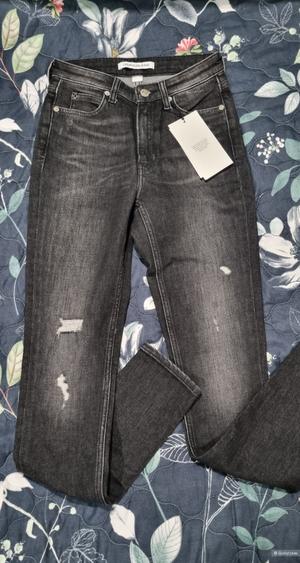Джинсы calvin klein 25/32
