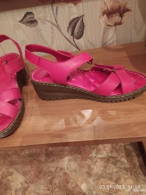 Босоножки женские 37 размер