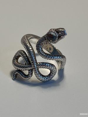 Серебряное кольцо змея Ананта, бренд Точка ветра