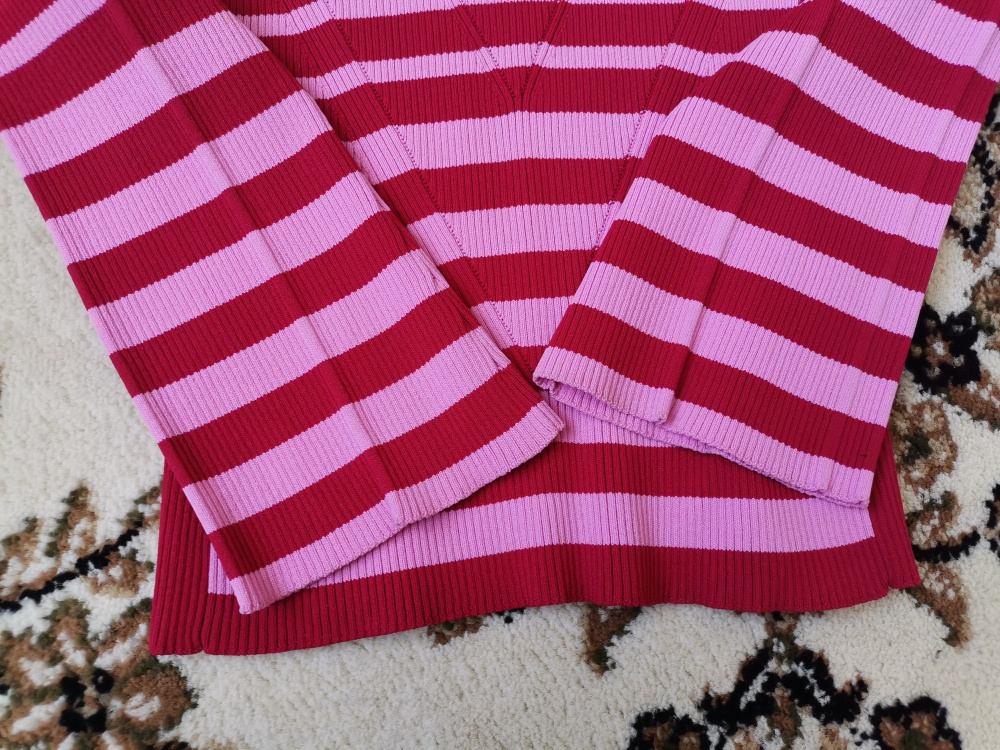 Кофта Guess, размер 42-44 росс.