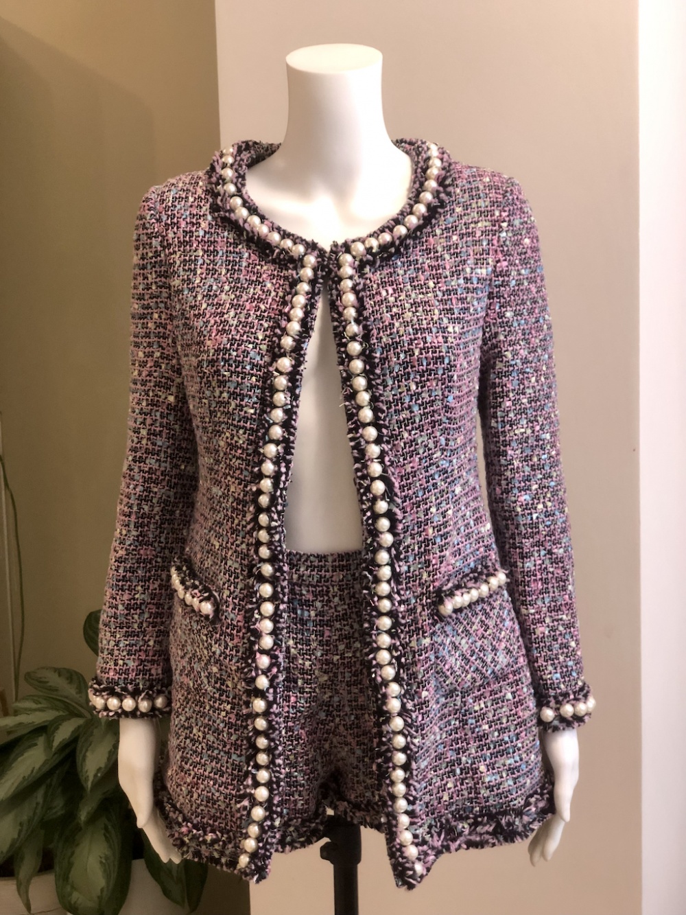 Твидовый костюм в стиле Chanel, S